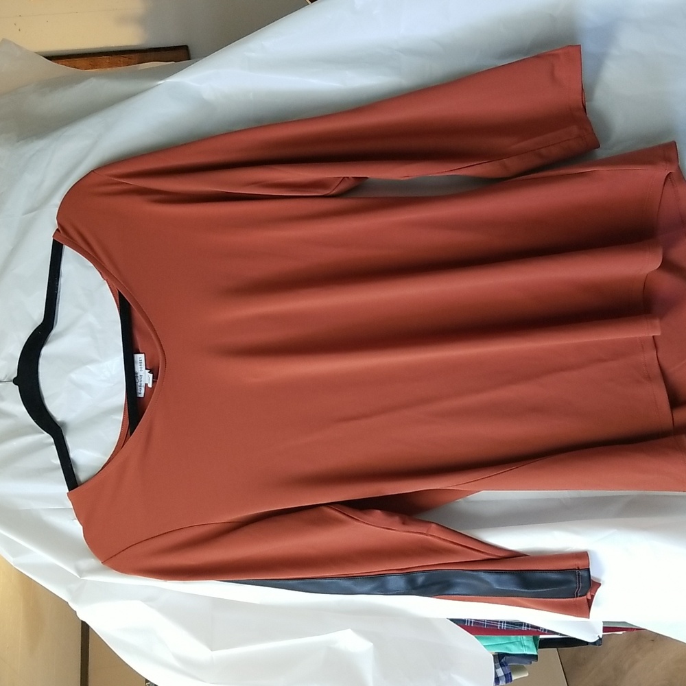 NWT SHAVONNE DORSEY BLOUSE MEDIUM
